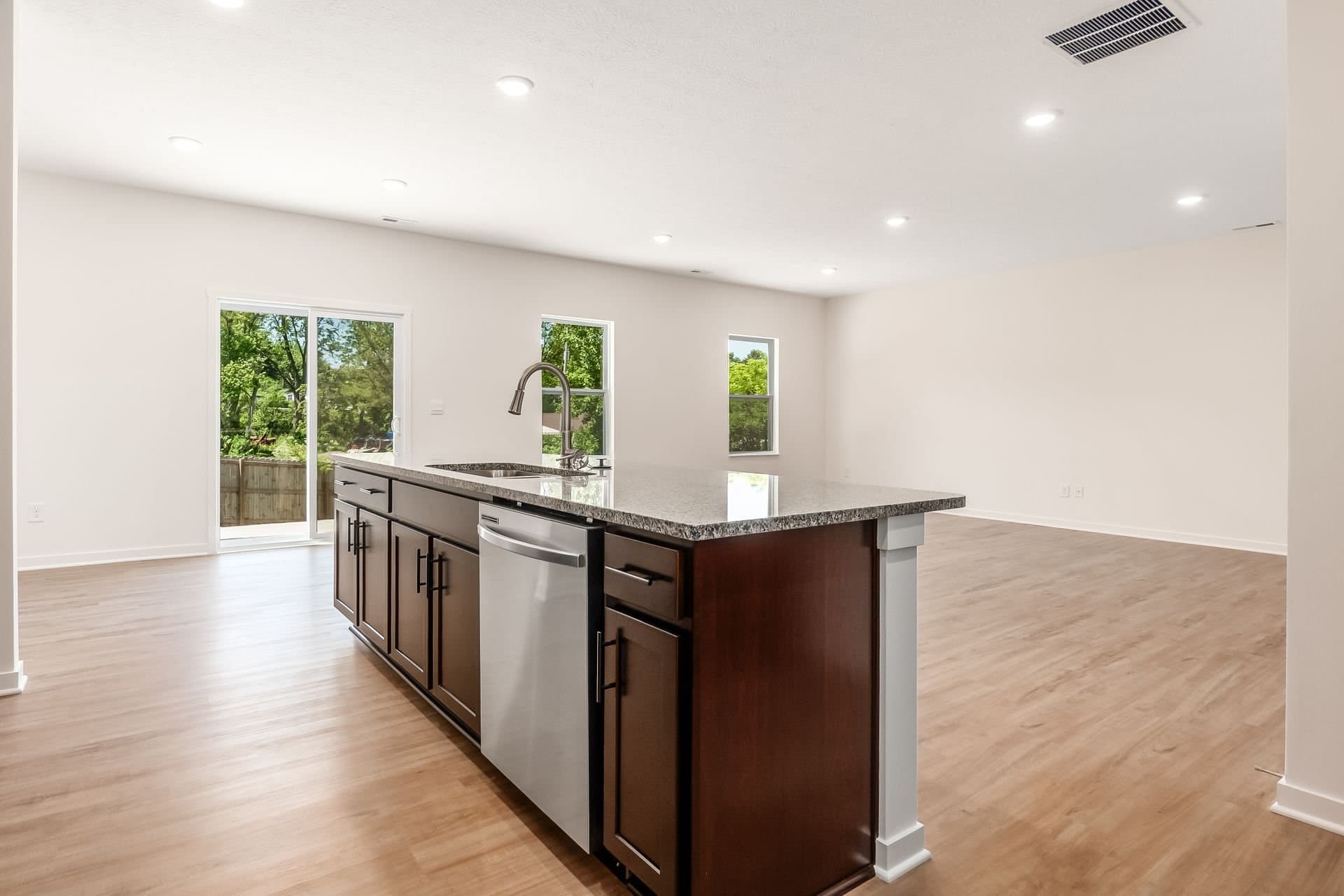 Grove City House: 2787 Horsham Dr
