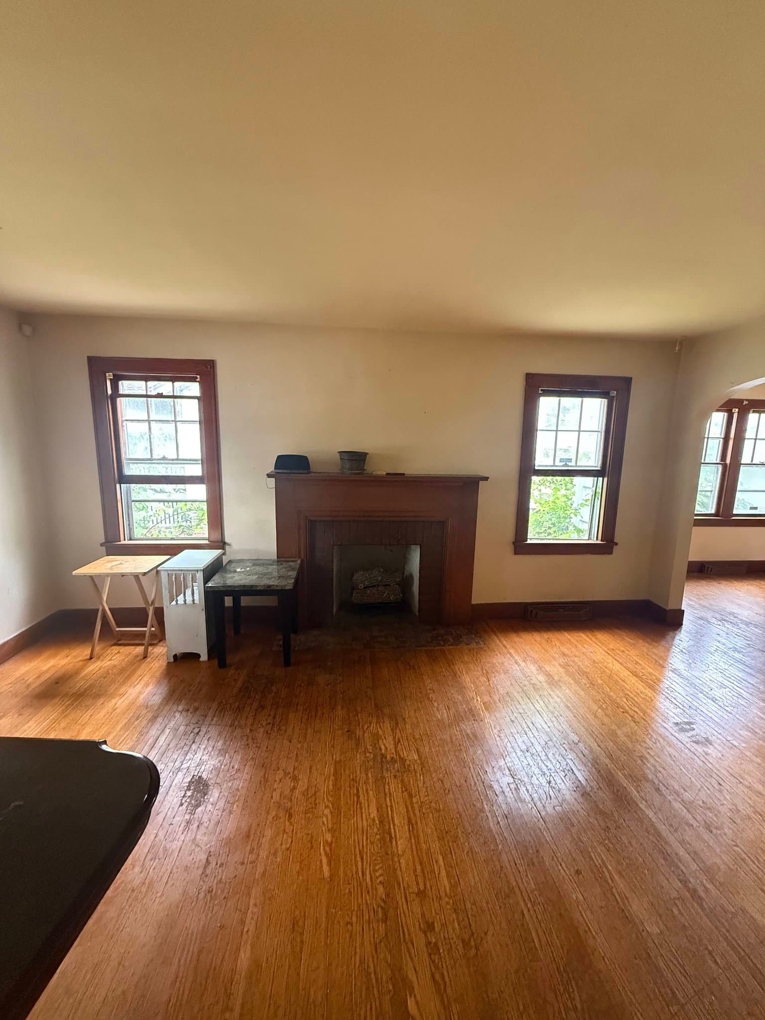 Decatur House: 1073 W Packard St