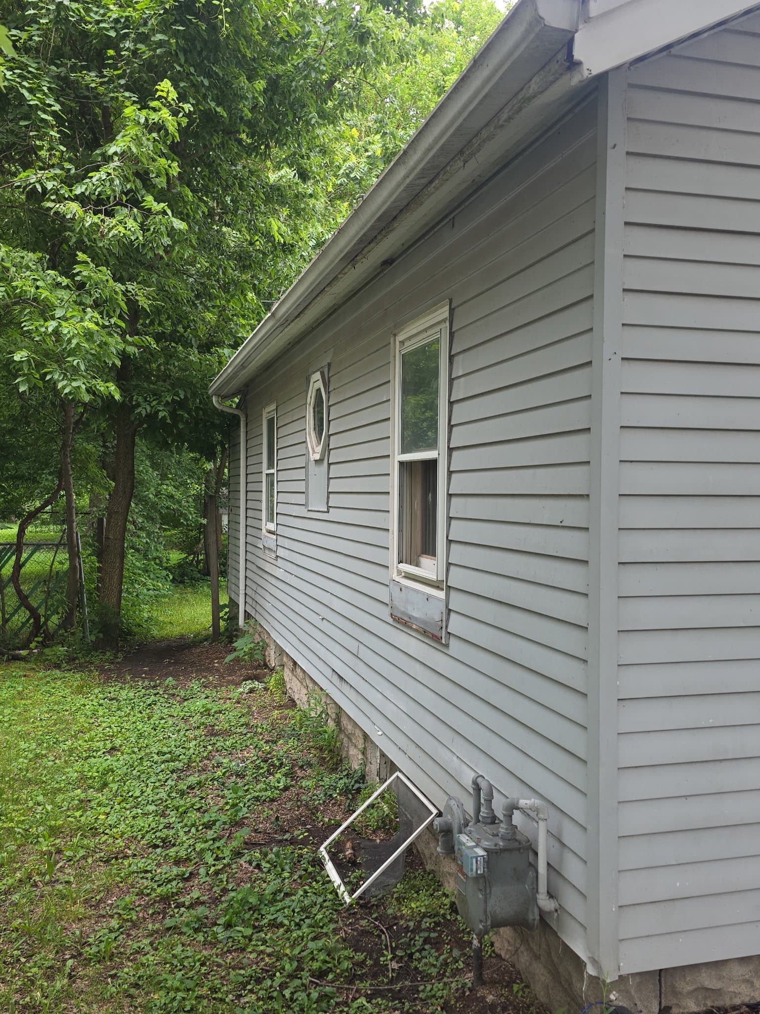 Decatur House: 132 N 23rd Place
