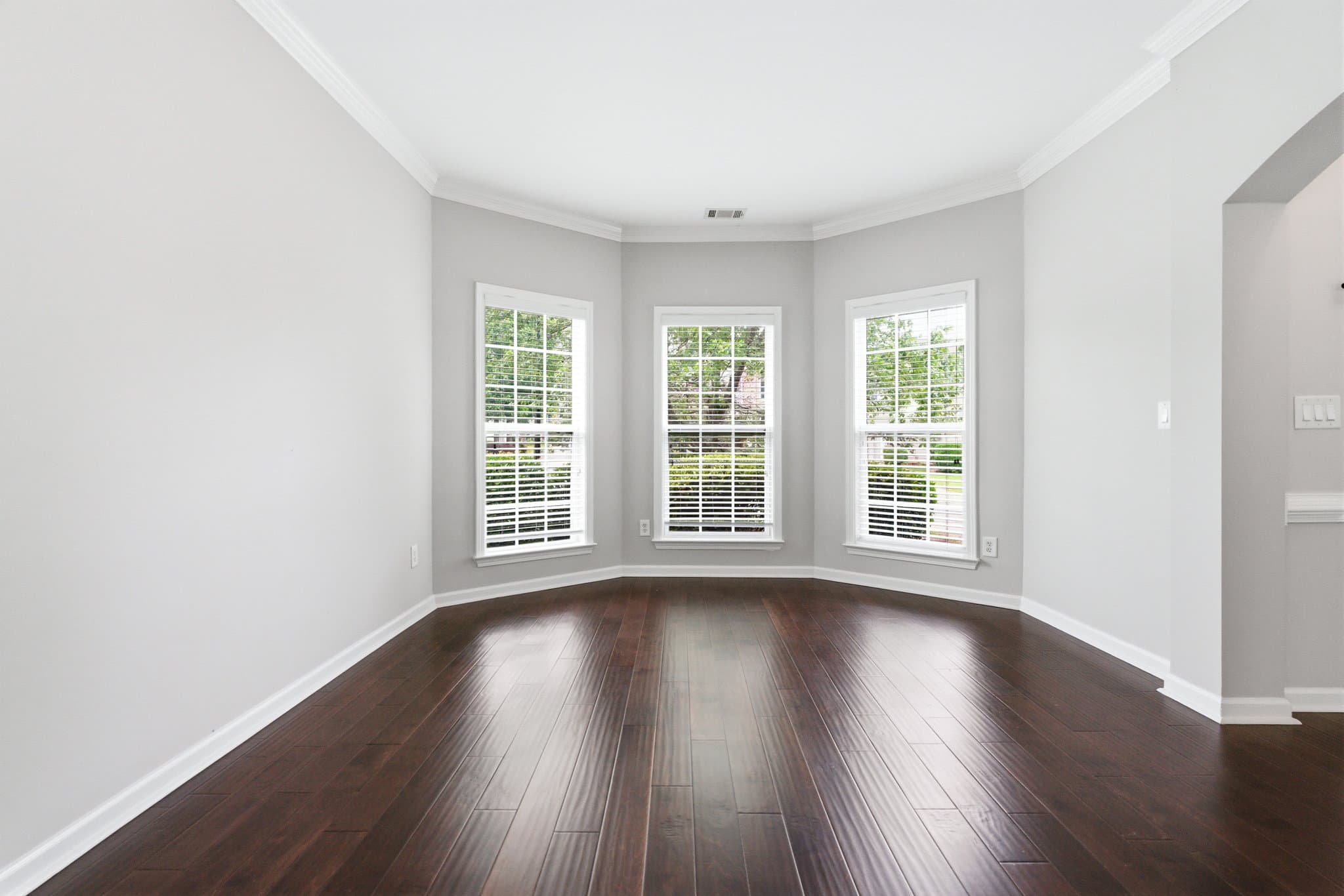 Cumming House: 3210 Warbler Way