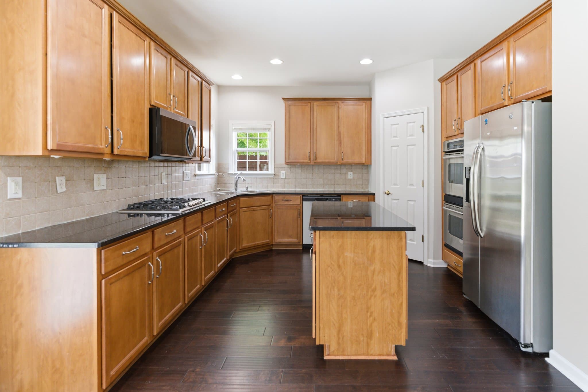 Cumming House: 3210 Warbler Way