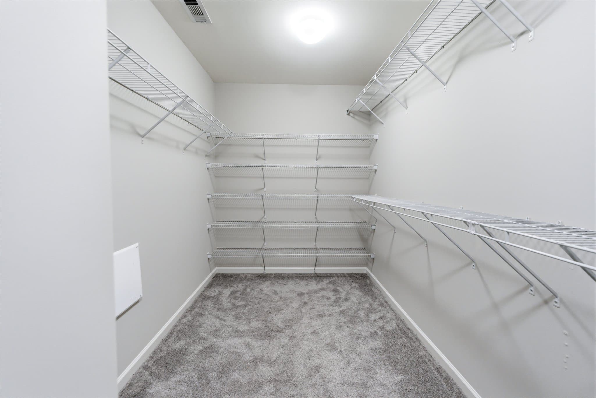 Cumming House: 3210 Warbler Way