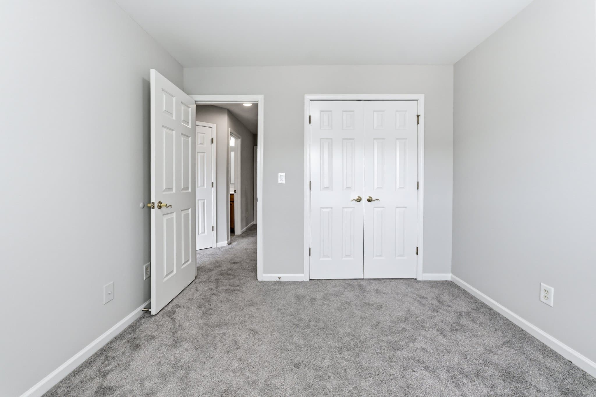 Cumming House: 3210 Warbler Way