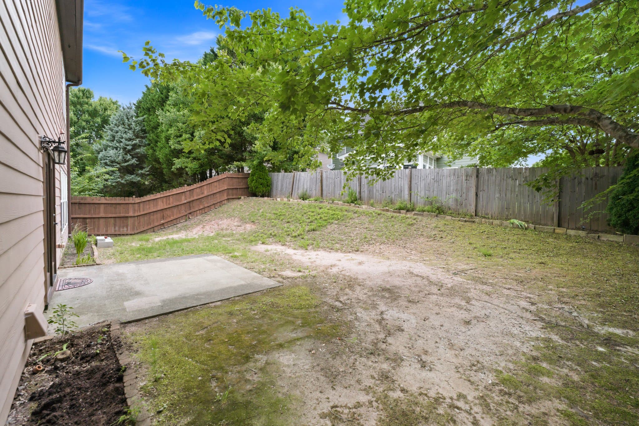 Cumming House: 3210 Warbler Way