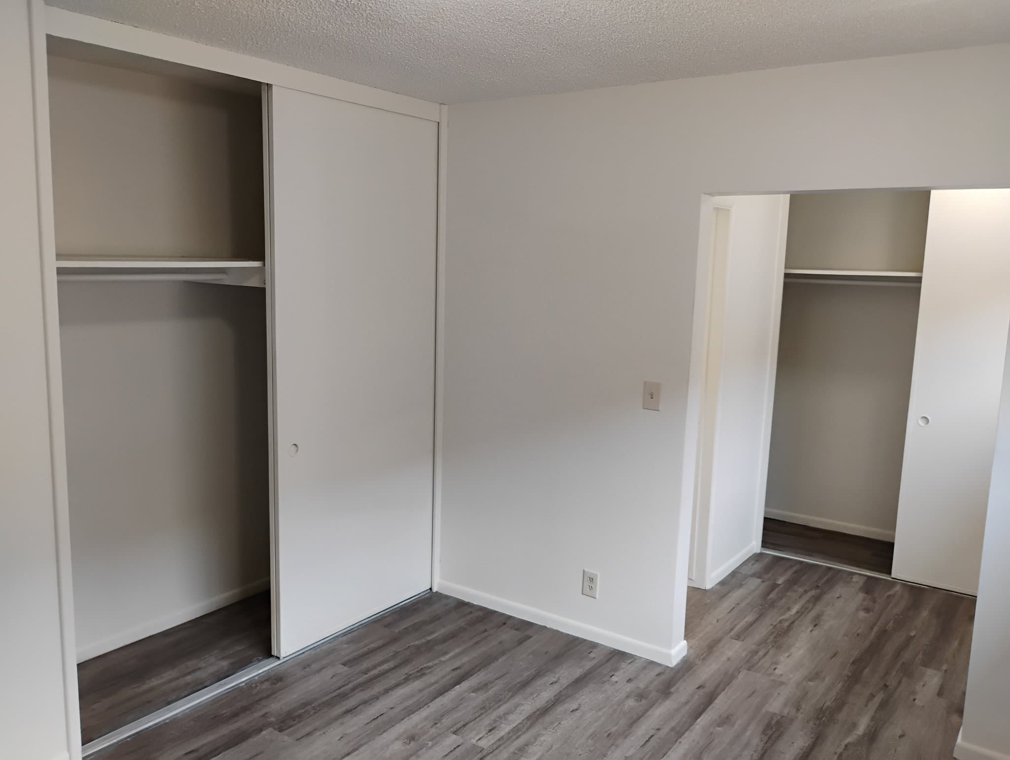 Los Angeles Apartment: 5311 Lexington Ave