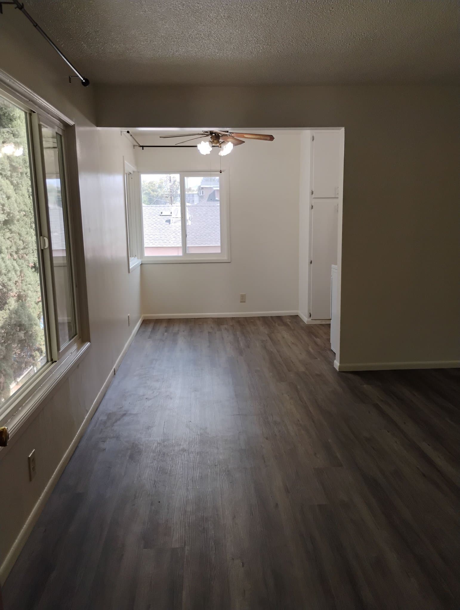 Los Angeles Apartment: 5311 Lexington Ave