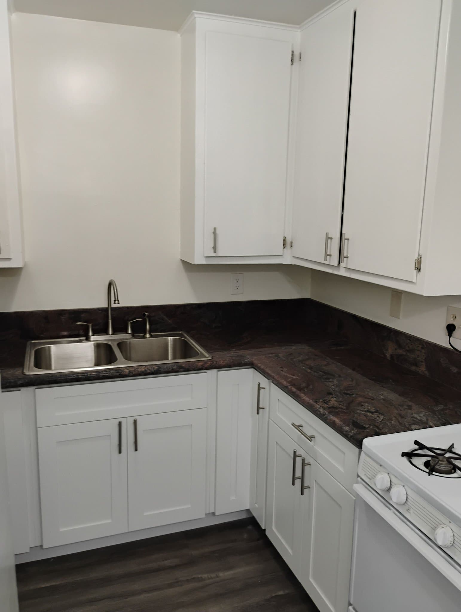 Los Angeles Apartment: 5311 Lexington Ave