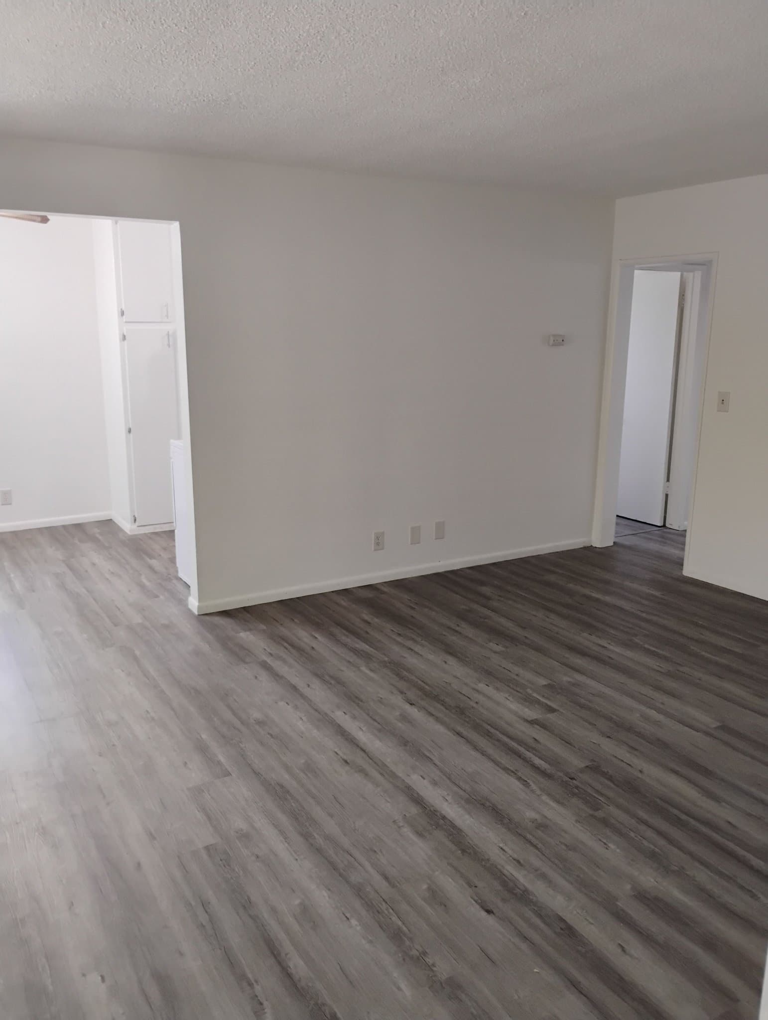 Los Angeles Apartment: 5311 Lexington Ave