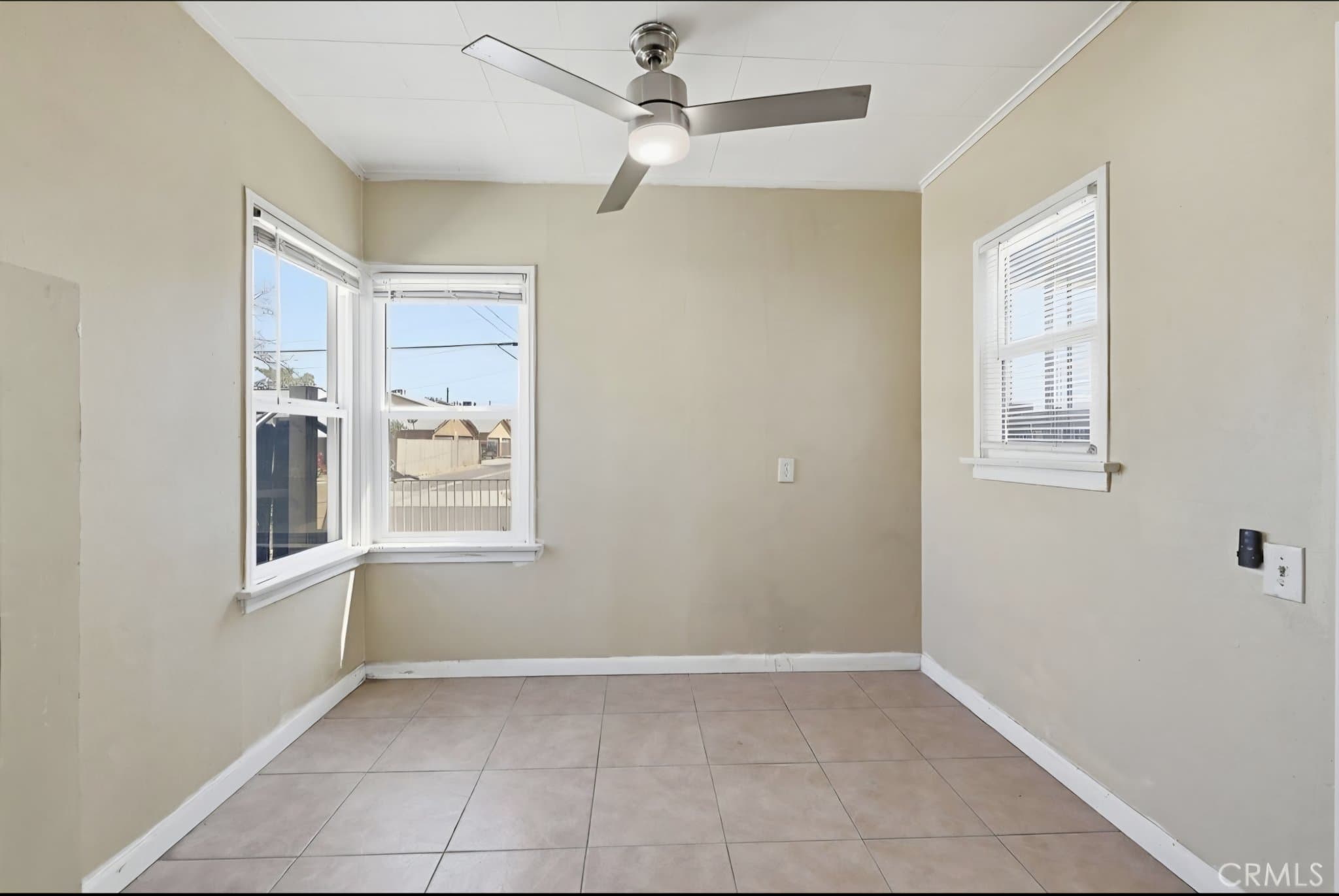 Lancaster House: 557 W Oldfield