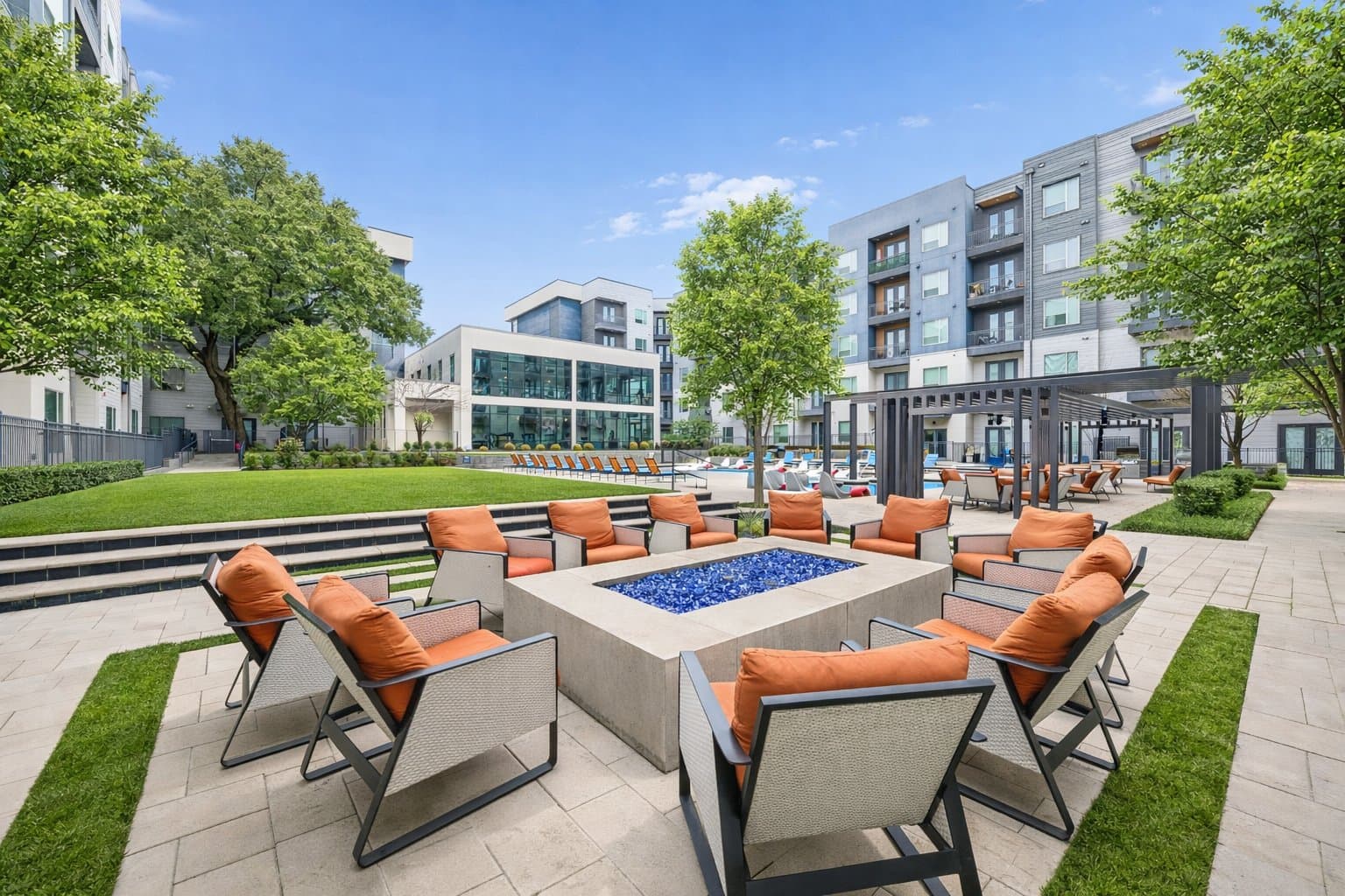 Dallas Apartment: 3700 Ross Ave