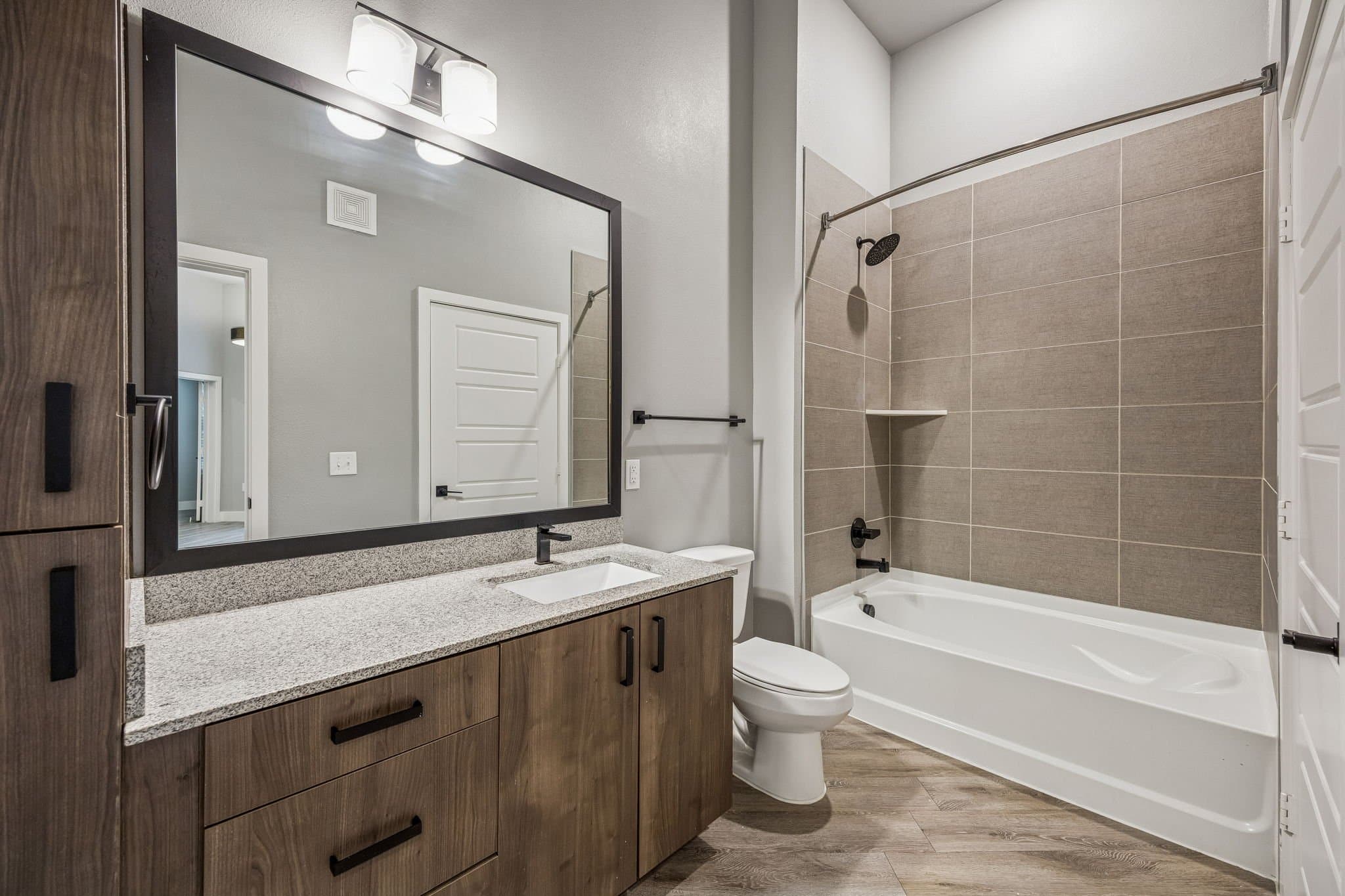 Dallas Apartment: 3700 Ross Ave
