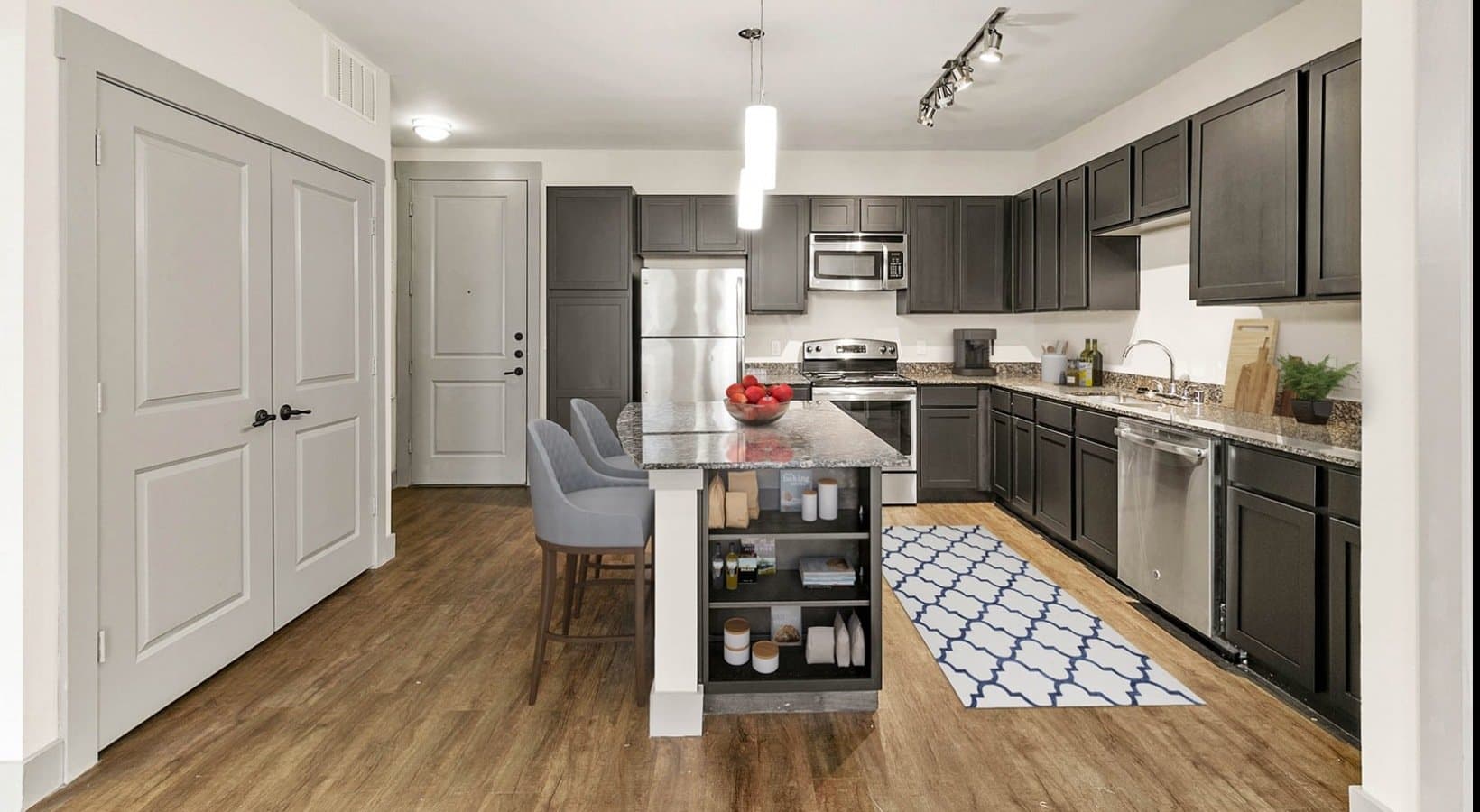 Dallas Apartment: 5201 Amesbury Drive