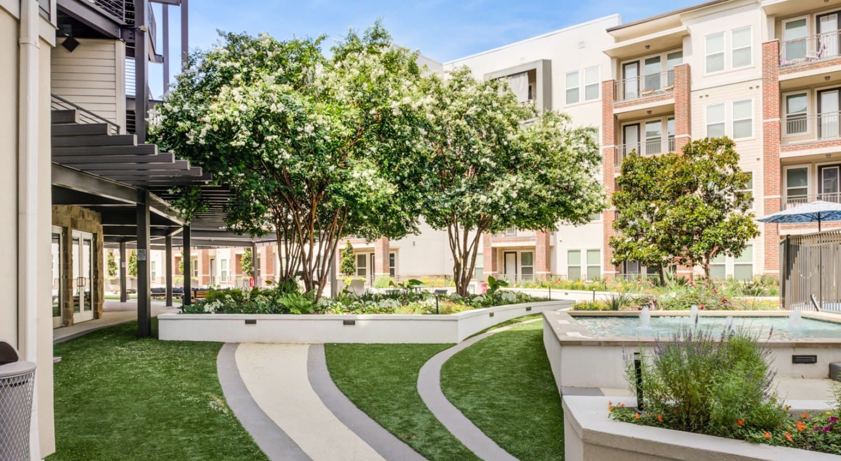 Dallas Apartment: 5201 Amesbury Drive