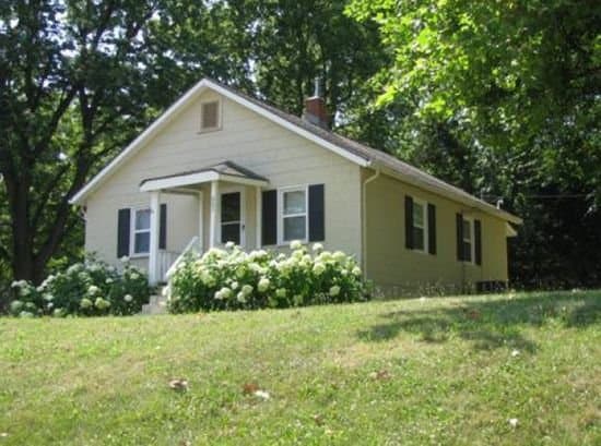 GREENWOOD House: 607 Walnut St