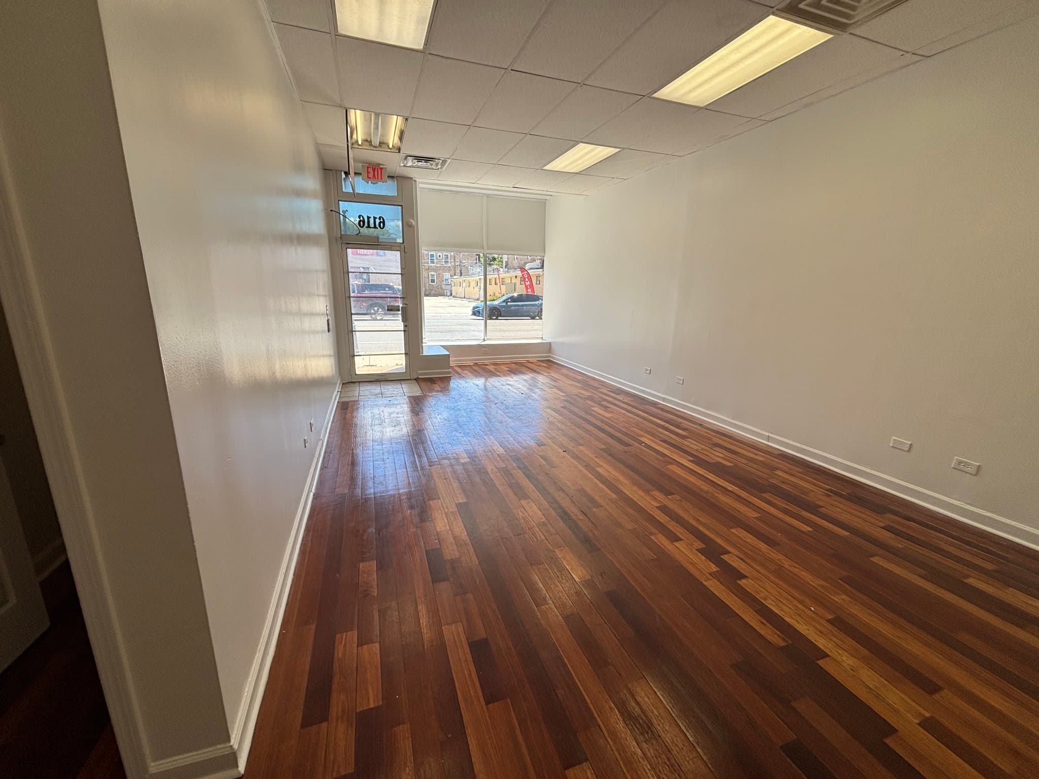Oak Park Other: 6116 W Roosevelt Rd