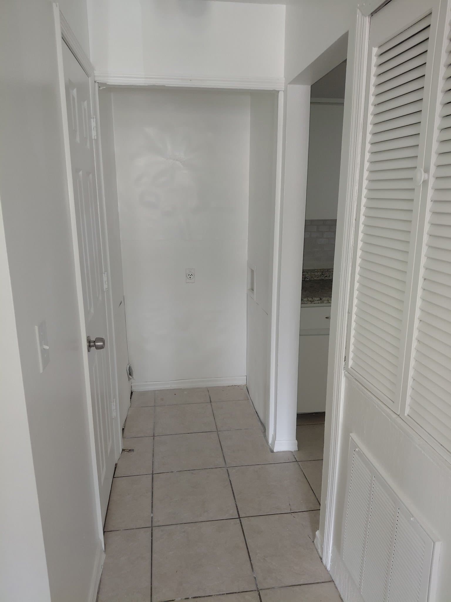 New Port Richey Apartment: 6436 Pennsylvania Ave. Apt 8