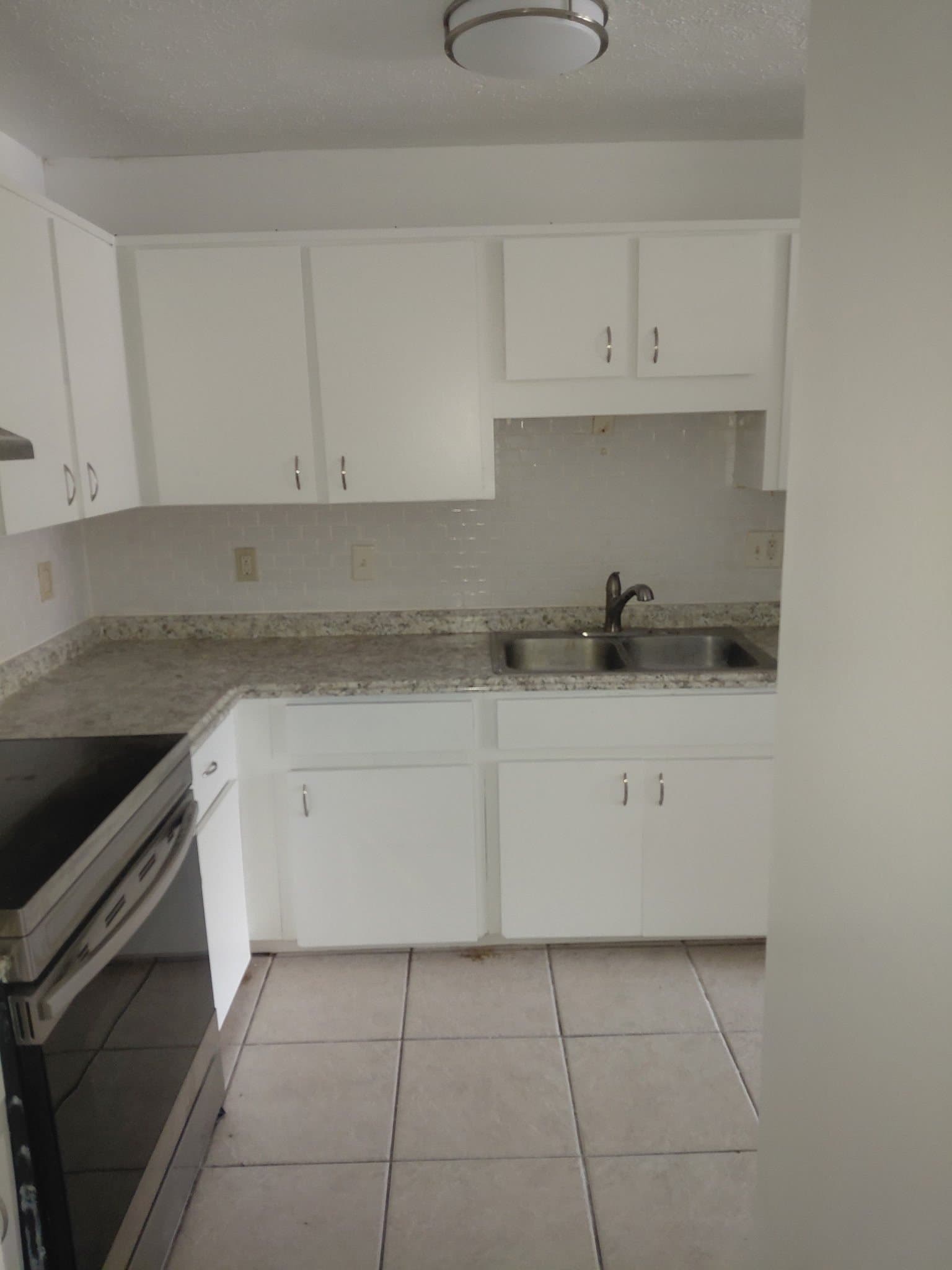 New Port Richey Apartment: 6436 Pennsylvania Ave. Apt 8
