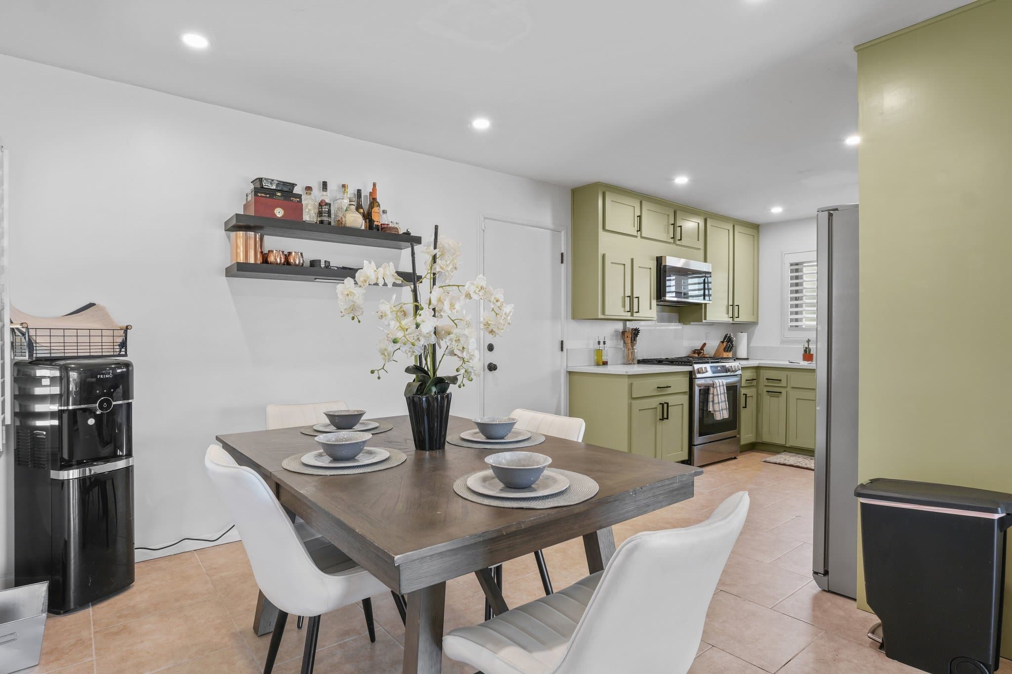 Spring Valley Single Room: 1357 Cornwall st
