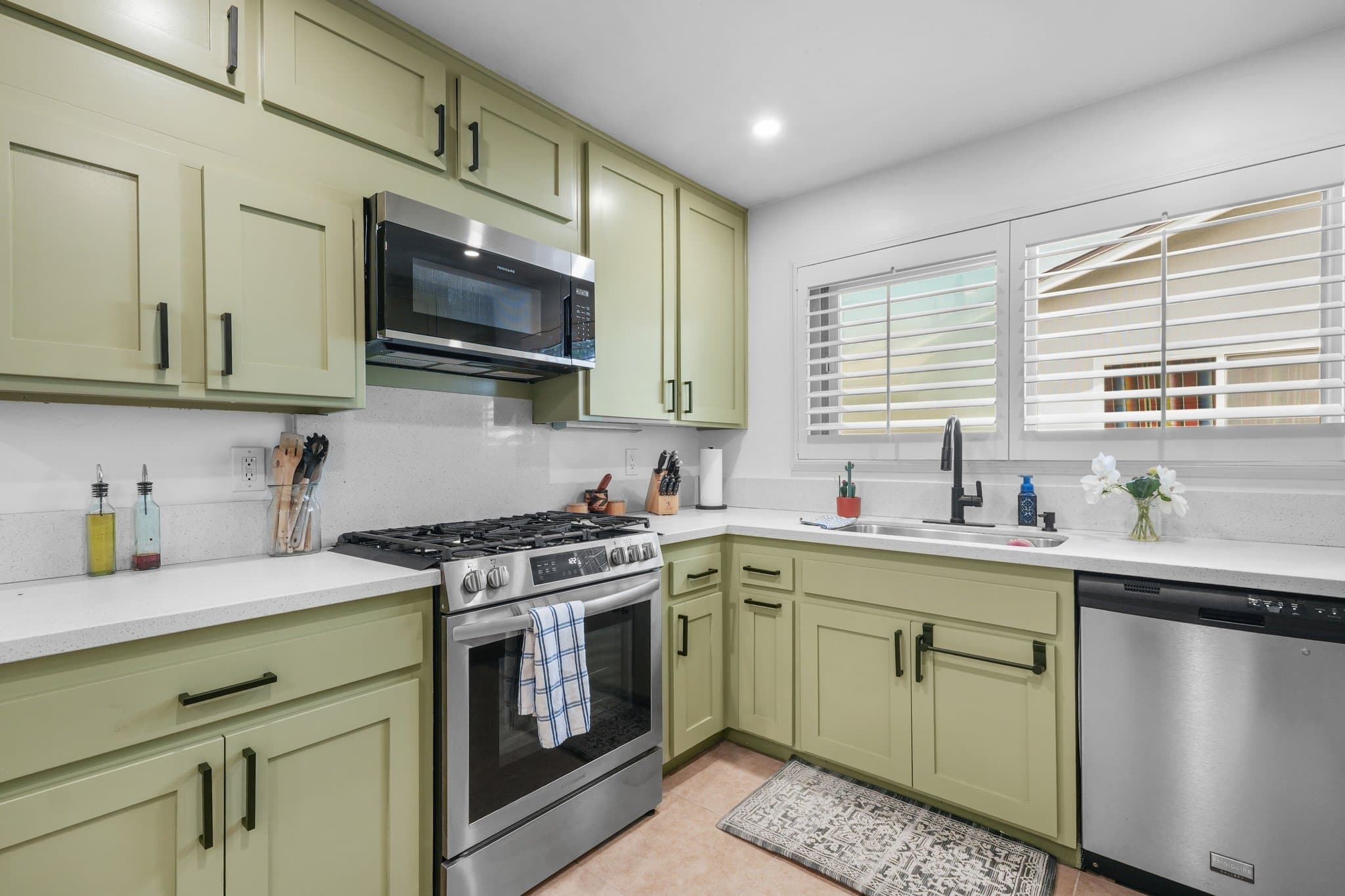 Spring Valley Single Room: 1357 Cornwall st
