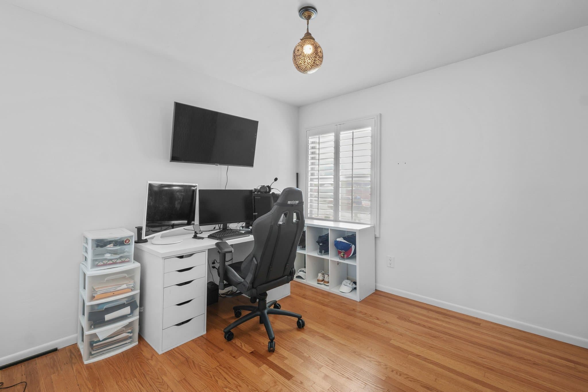 Spring Valley Single Room: 1357 Cornwall st