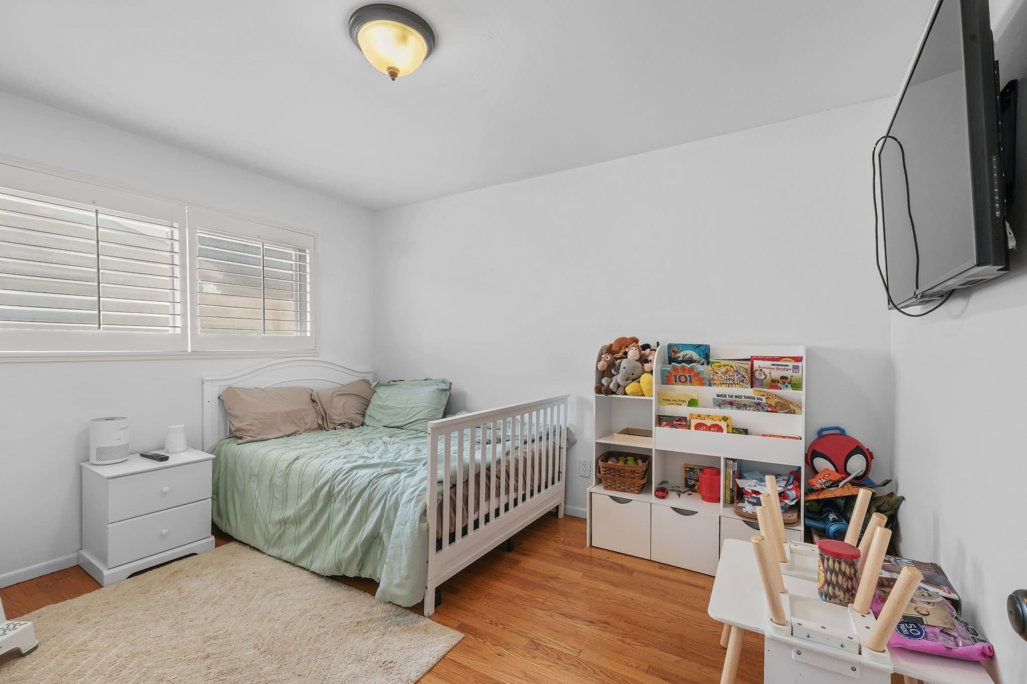 Spring Valley Single Room: 1357 Cornwall st