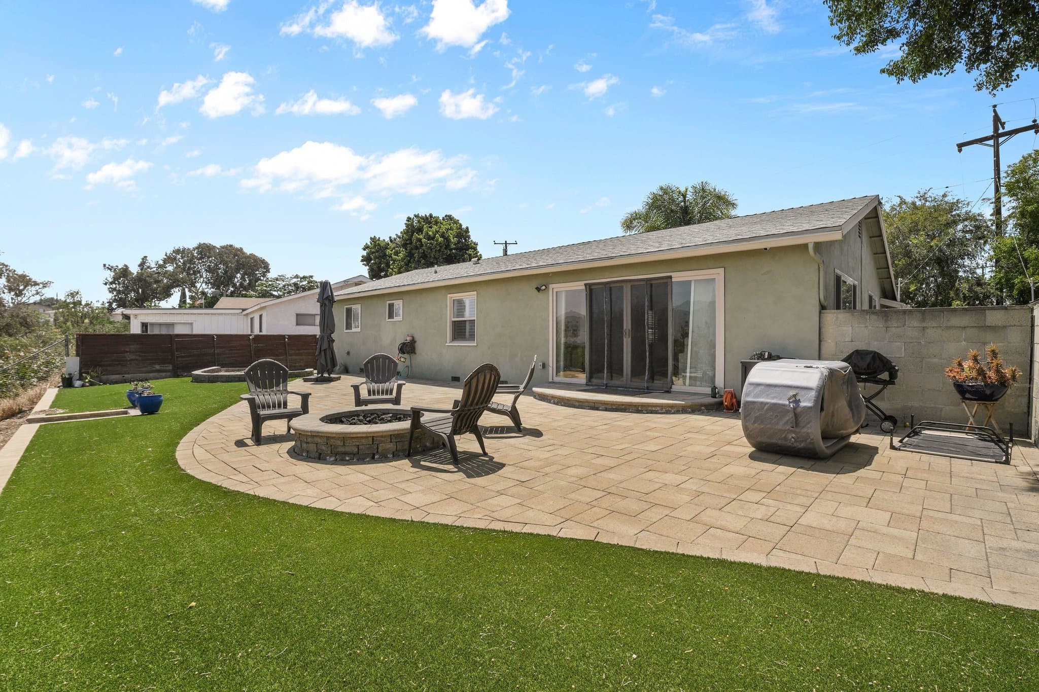 Spring Valley Single Room: 1357 Cornwall st