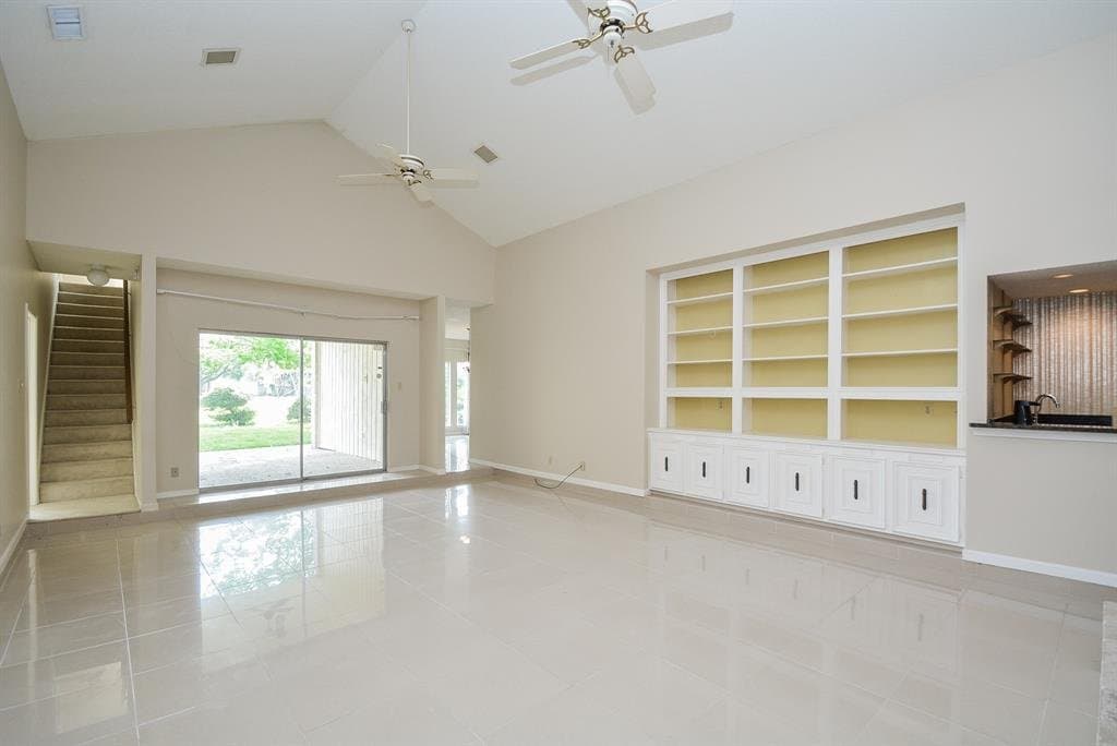 Sugar Land House: 26 Wellington Dr.