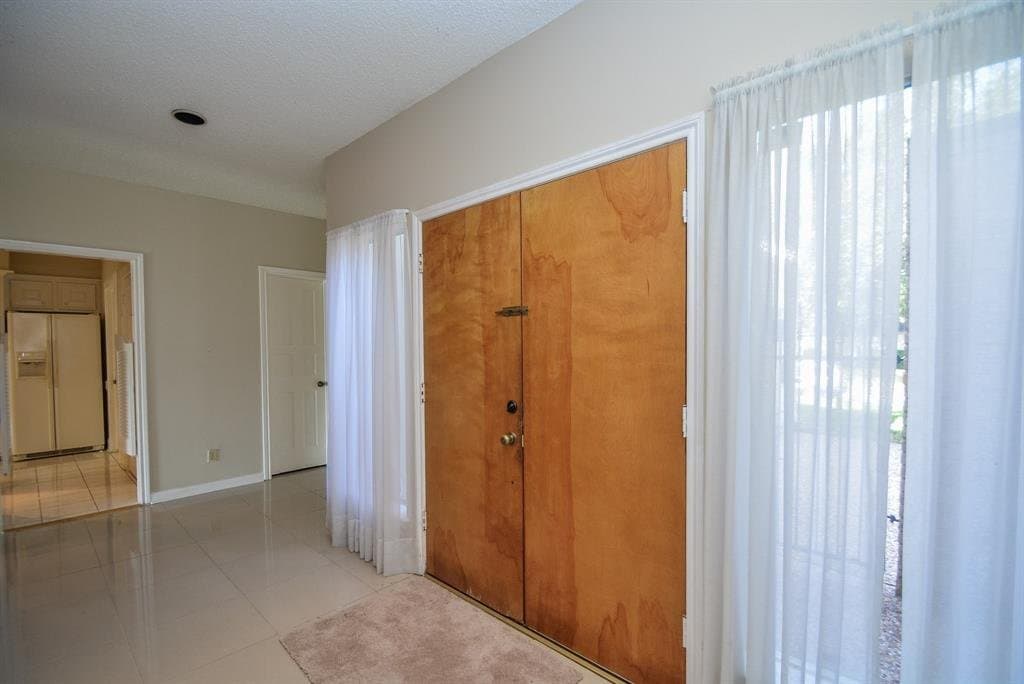 Sugar Land House: 26 Wellington Dr.