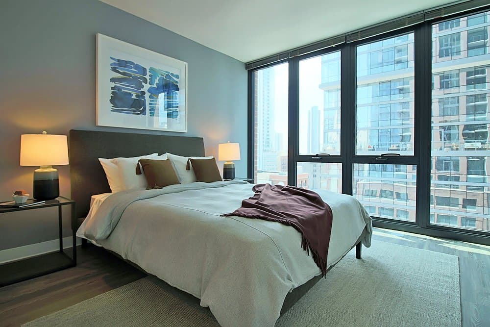 Chicago Apartment: 617 N Wells St