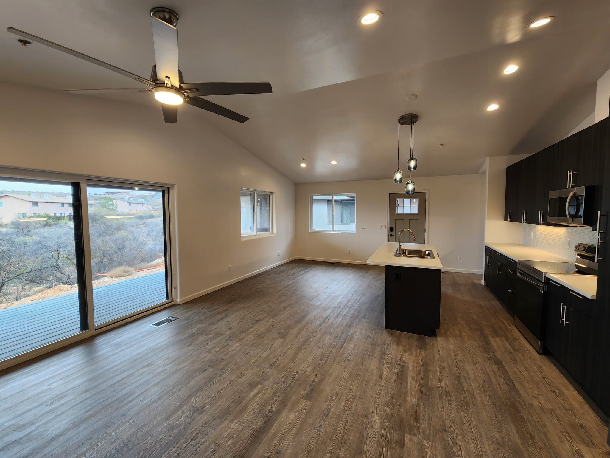 Clarkdale Townhome: 570 Bent River