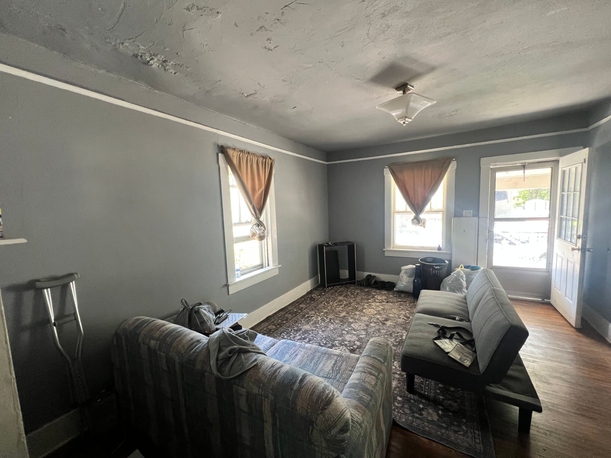 Decatur House: 1258 E Division St