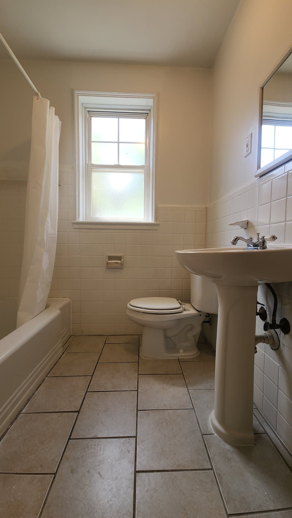 Clayton Apartment: 803 Westwood Dr