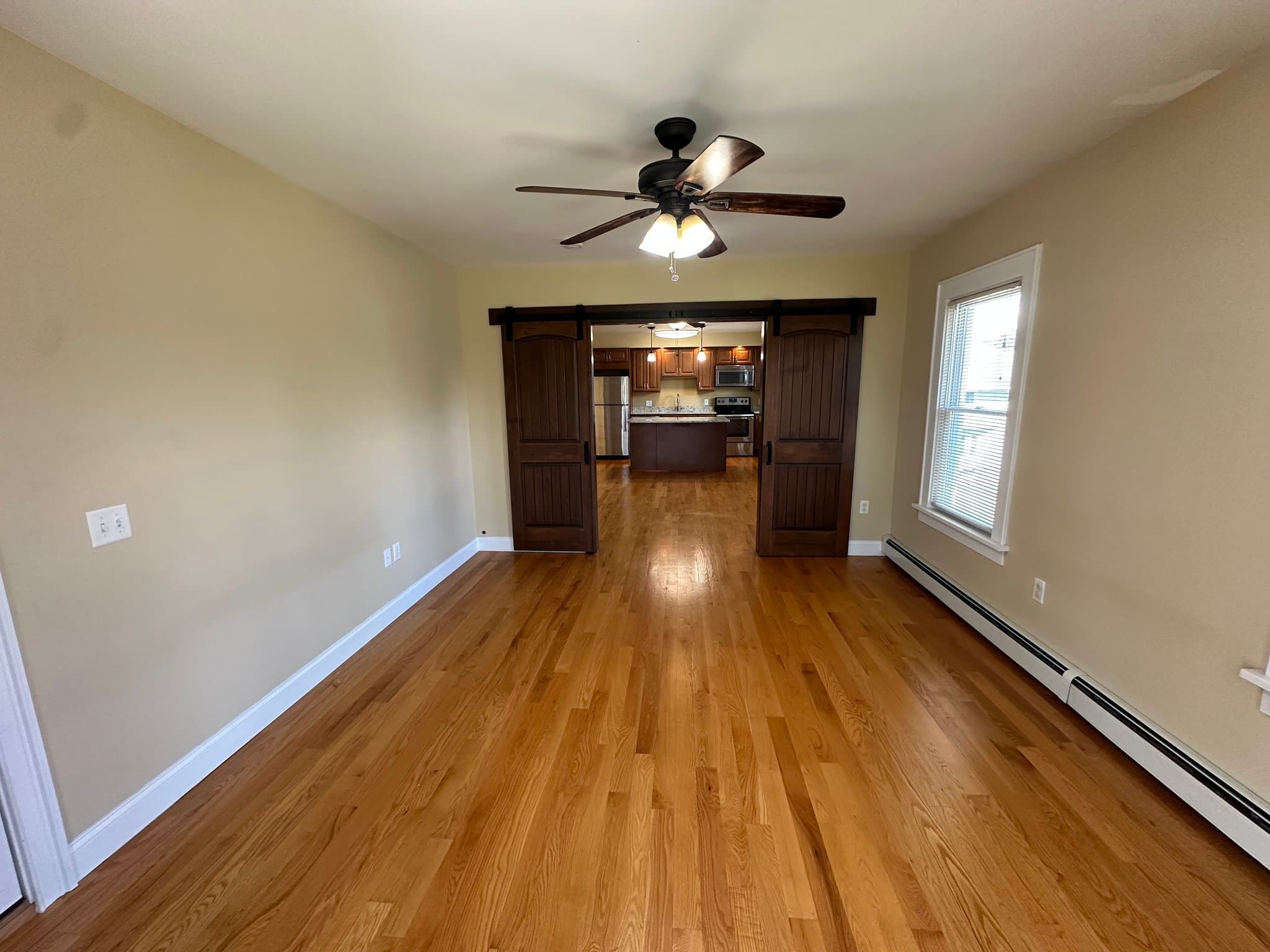 Liverpool Apartment: 902 Tulip Street