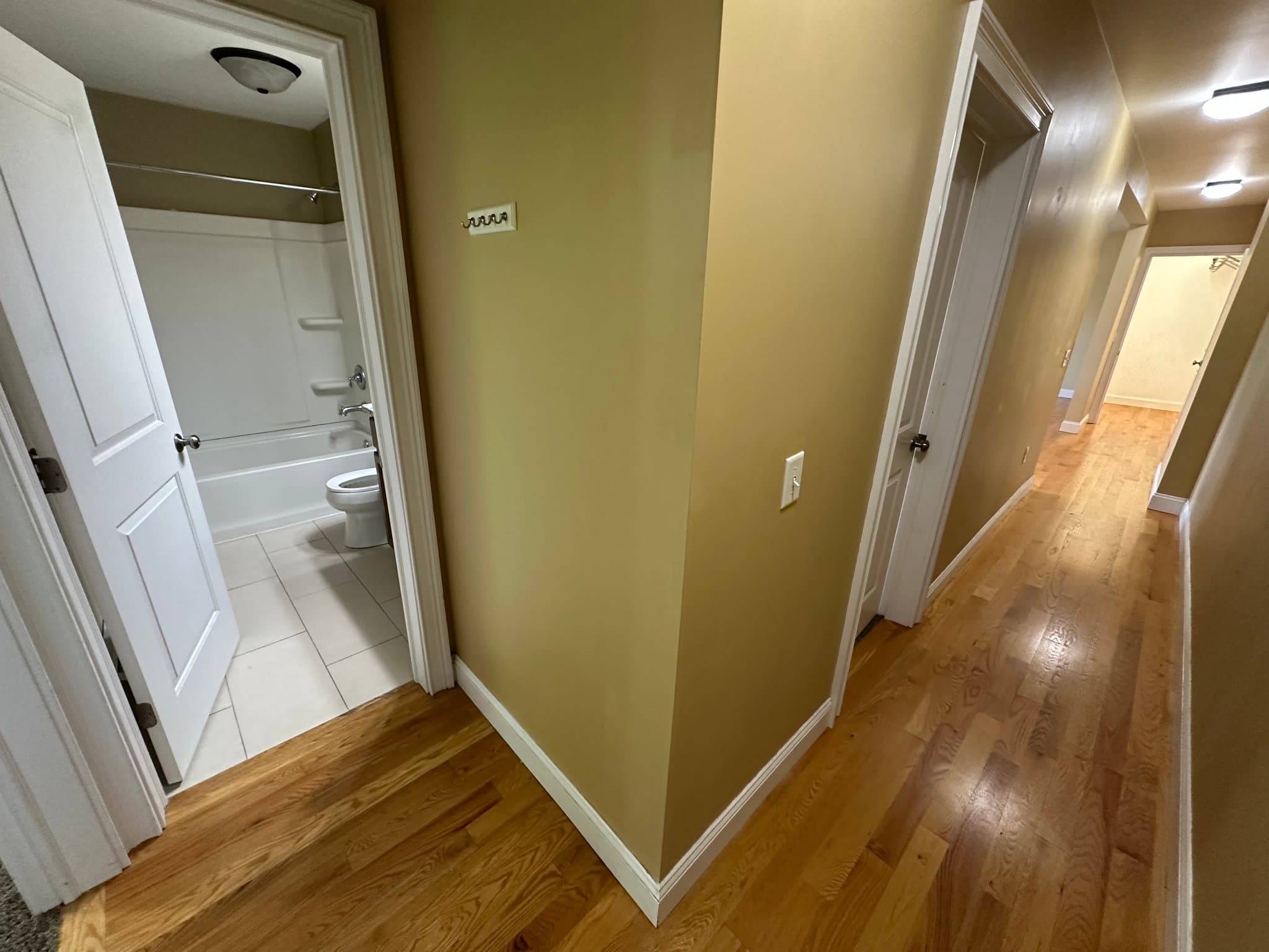 Liverpool Apartment: 902 Tulip Street
