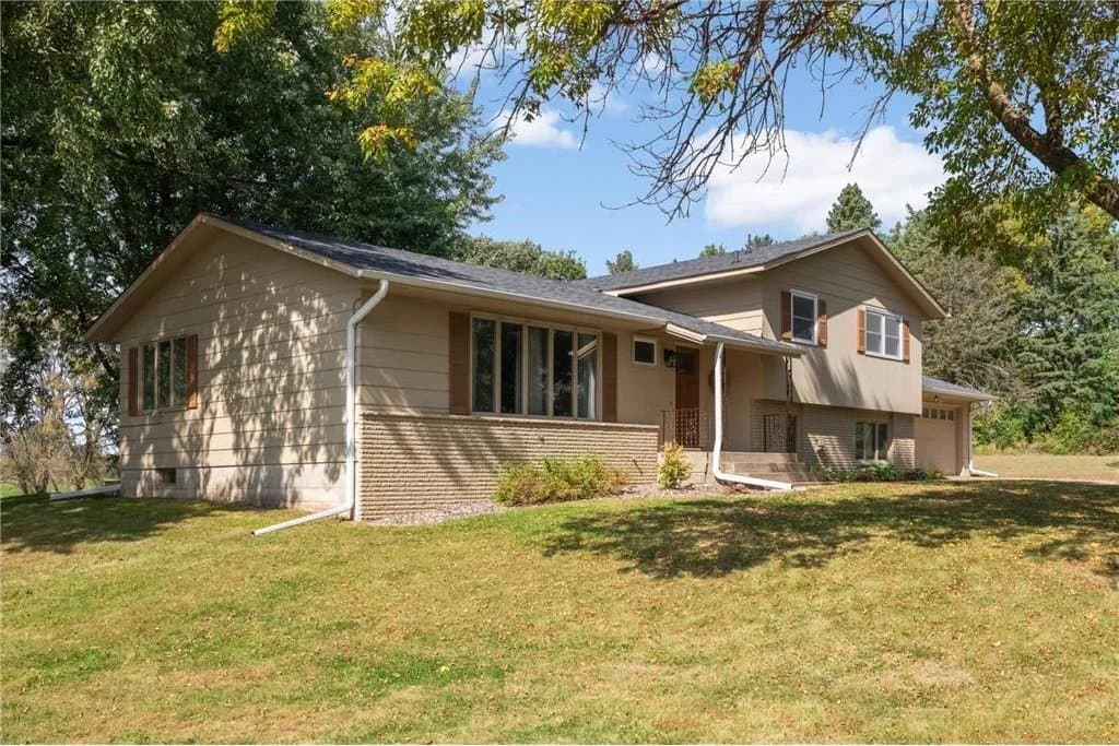 Montrose House: 6351 Brighton Ave SE