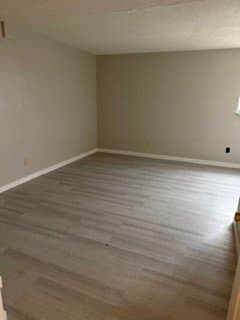 st louis Apartment: 4654 Morgan ford rd