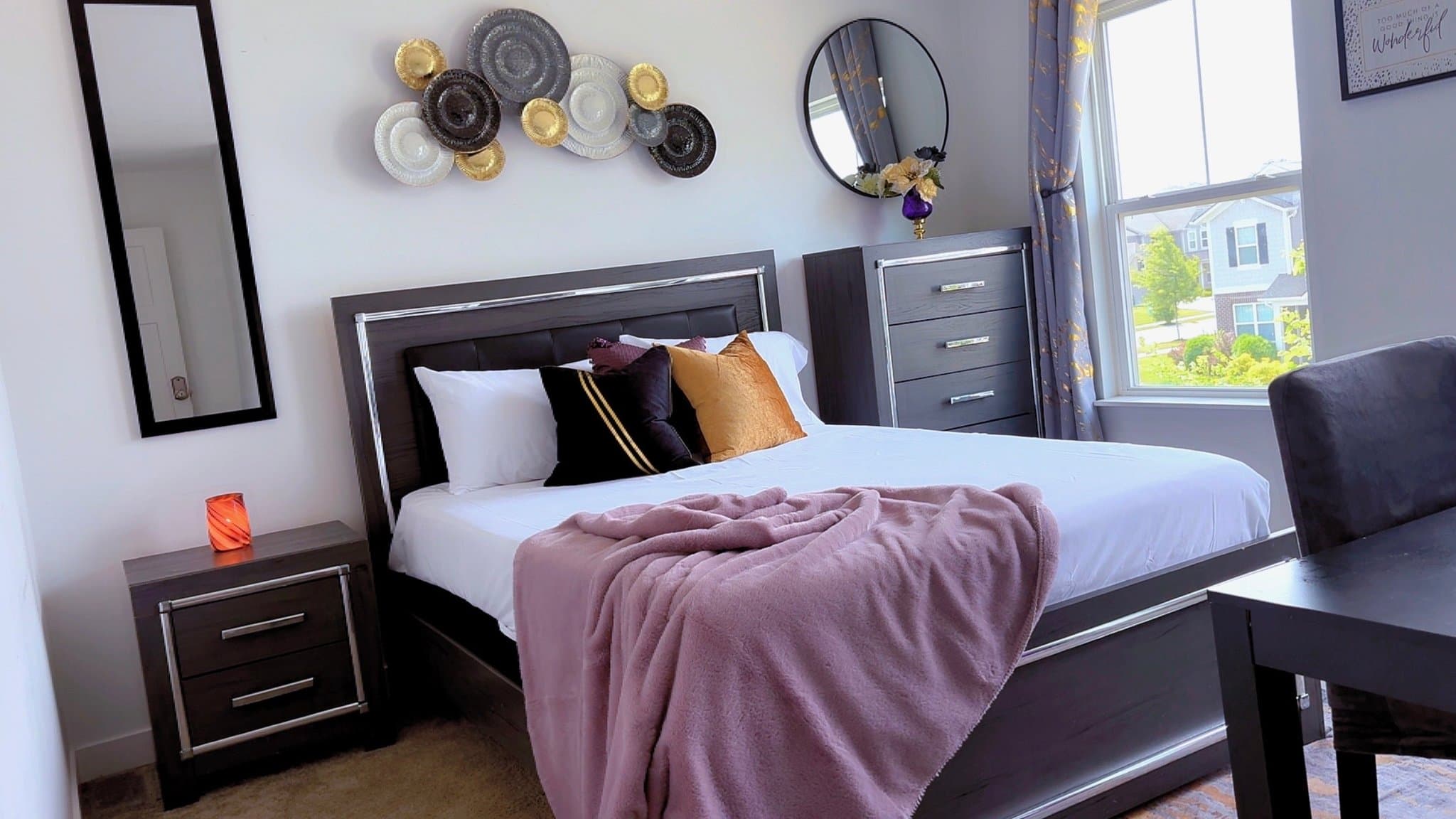 Fortville House: 1Lavina Ln