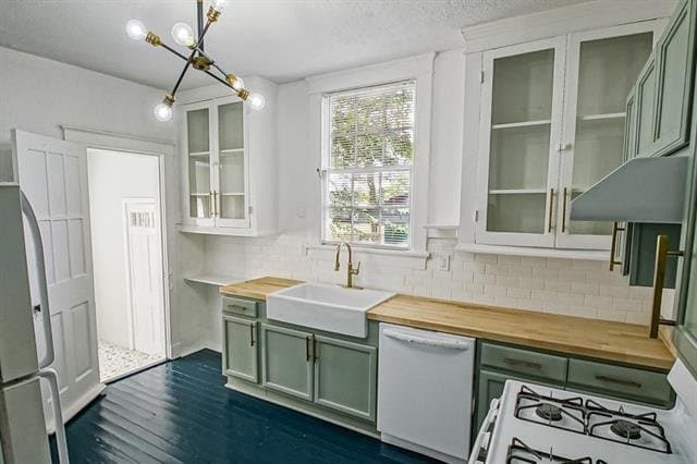 New Orleans Multiplex: 2109 A P Tureaud Avenue