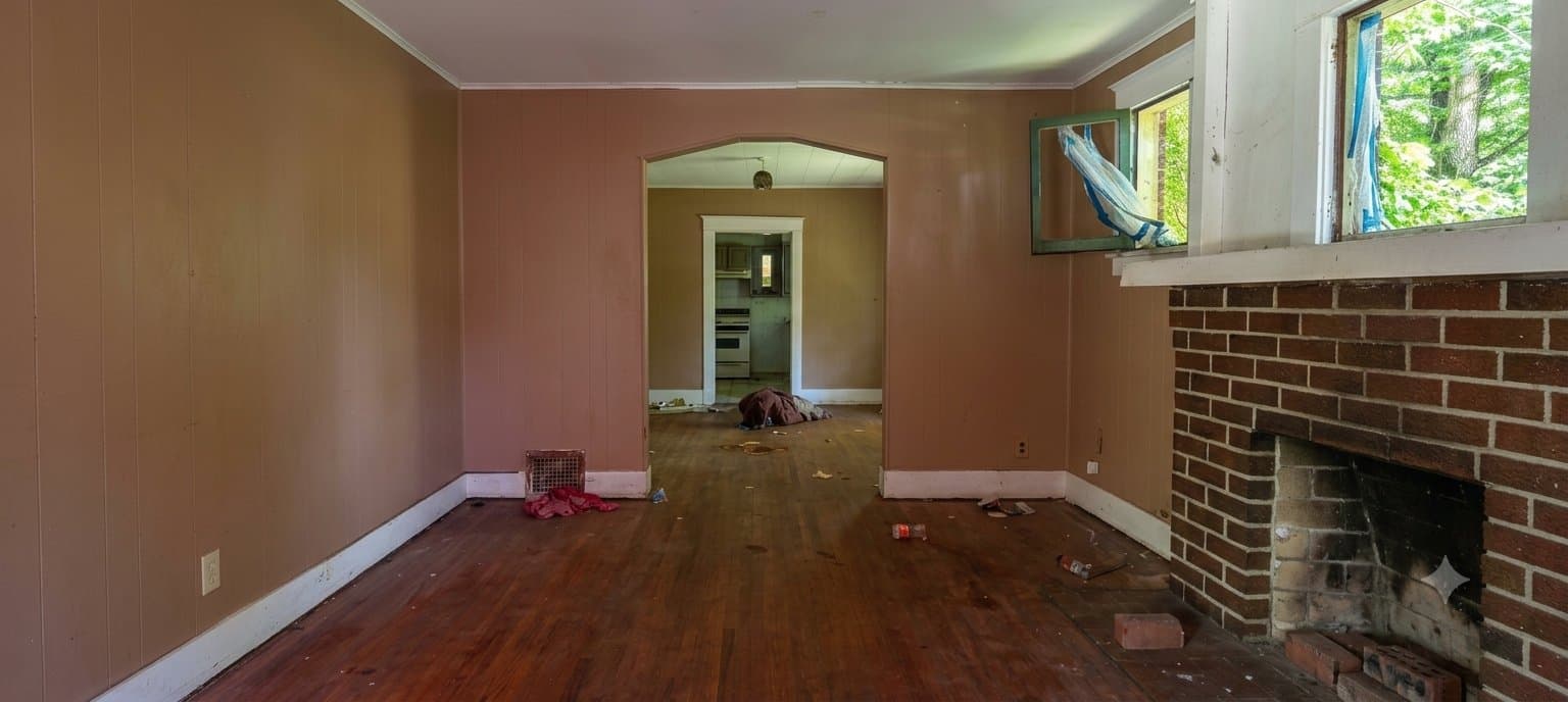 East St. Louis House: 541 N 27th St