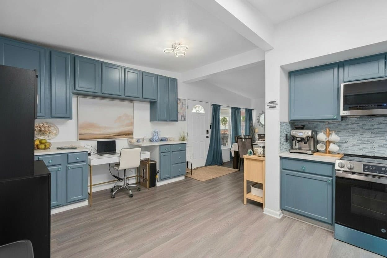 Sanford House: 228 Sunset Drive