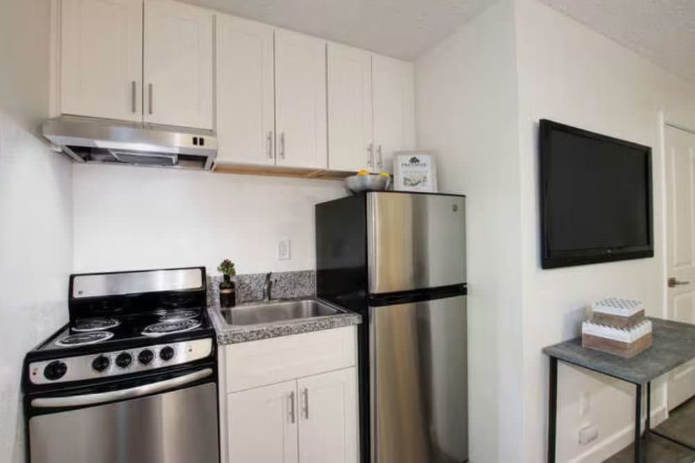 Sacramento Apartment: 1321 E St