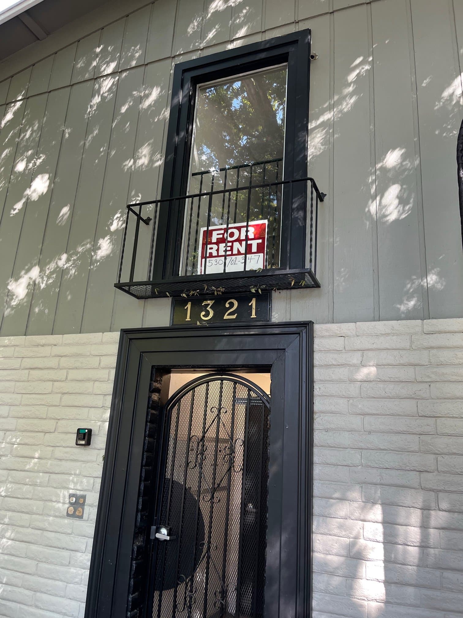 Sacramento Apartment: 1321 E St