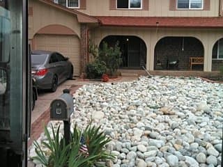 Aurora Single Room: 11408 E Colorado Drive
