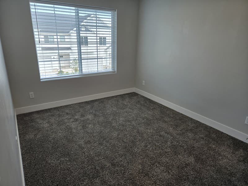 Eagle Mountain Townhome: 9723 N Aaron Ave