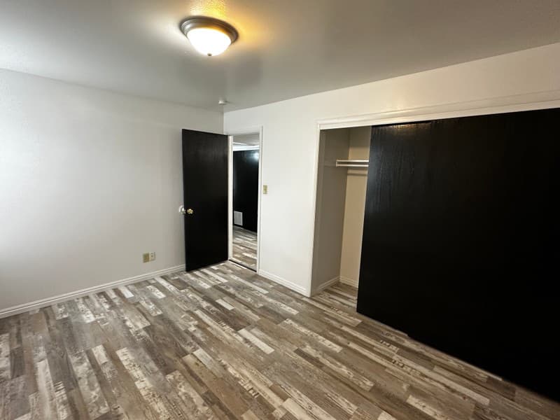 Ogden Apartment: 4564 Harrison Blvd