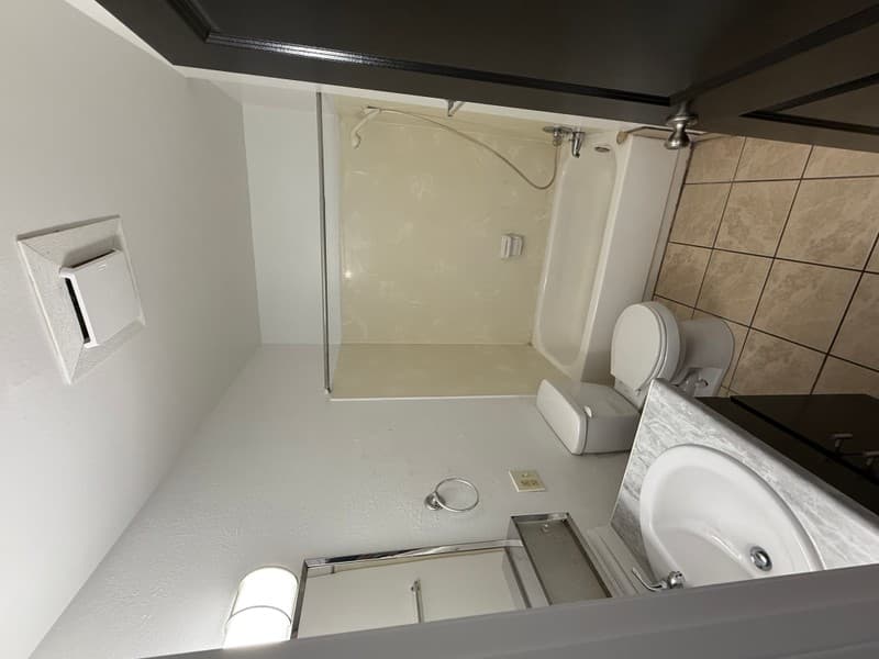 Ogden Apartment: 4564 Harrison Blvd