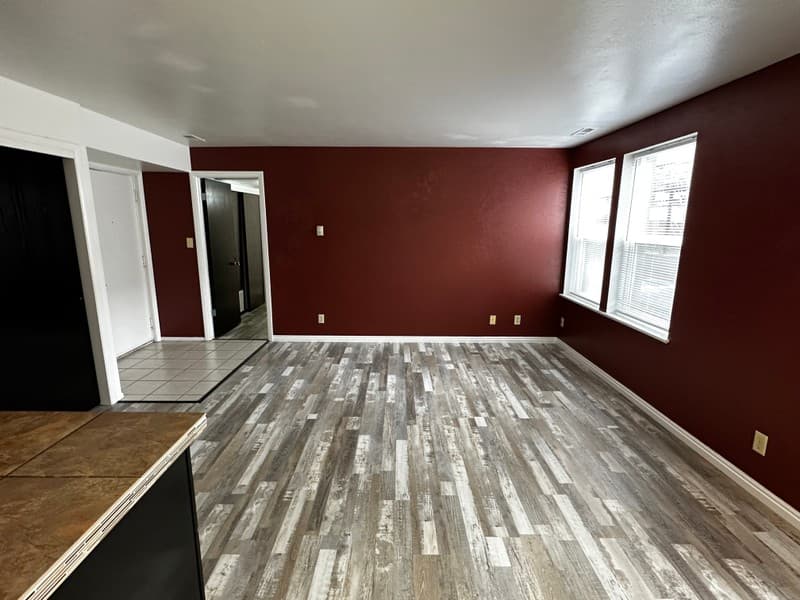 Ogden Apartment: 4564 Harrison Blvd