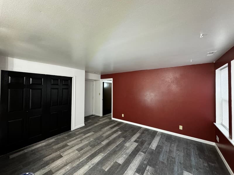 Ogden Apartment: 4564 Harrison Blvd