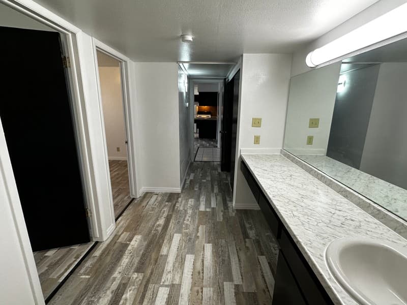 Ogden Apartment: 4564 Harrison Blvd
