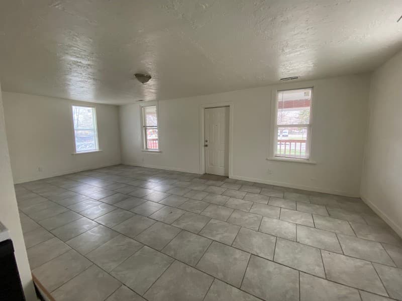 Salt Lake City House: 856 S 900 W